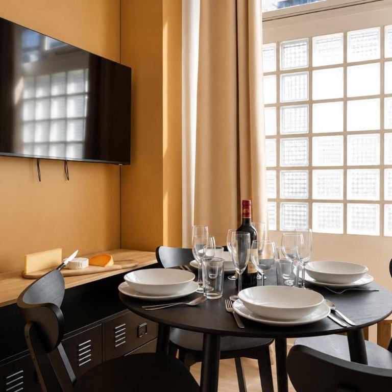 TheBlueStay 365 - Beautiful AC Apartment in Paris - Apartment - 7
