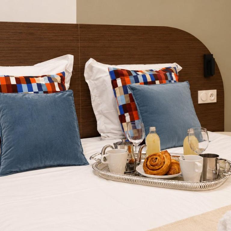 TheBlueStay 366 - Beautiful AC Apartment in Paris - Apartment - 12