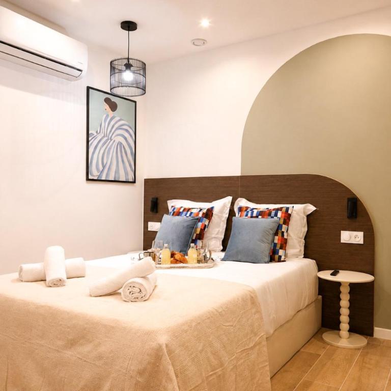 TheBlueStay 366 - Beautiful AC Apartment in Paris - Apartment - 11