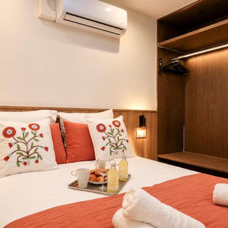 TheBlueStay 366 - Beautiful AC Apartment in Paris - Apartment - 10