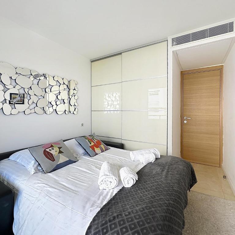 Bright 2-Bedroom apartment with terrace & parking - Appartement 2 Chambres avec Balcon et Vue sur la Mer - 15