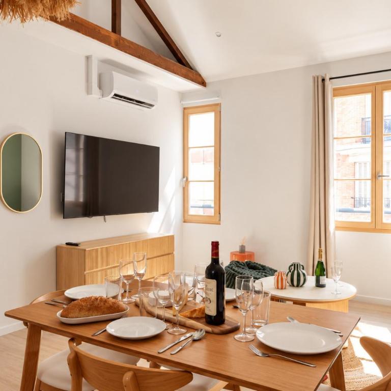 TheBlueStay 369 - Beautiful AC Apartment in Paris - Apartment - 4