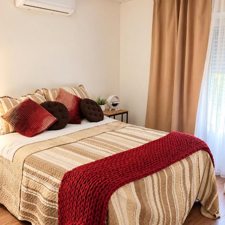 Casa de Dani, acogedora casa decorada con estilo moderno y funcional 400 mts del mar - Casa de 2 dormitorios - 28