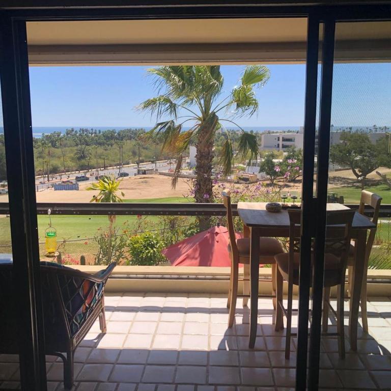 Ocean and Golf Views - Walk to Beach & Downtown - Apartamento - 2