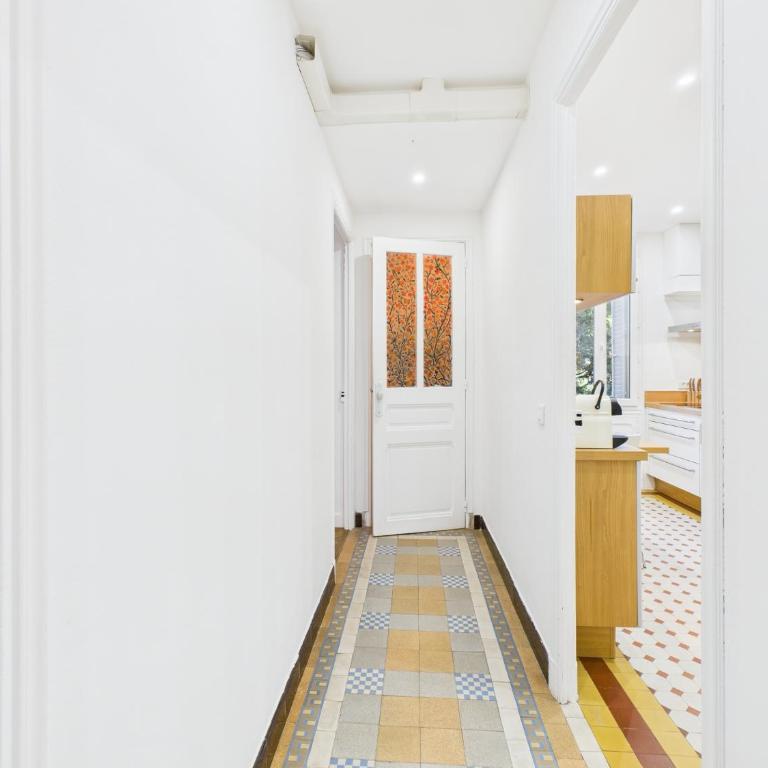 LE BOURGEOIS avec balcon, somptueux et lumineux, idéalement situé - Appartement 2 Chambres avec Balcon - 12