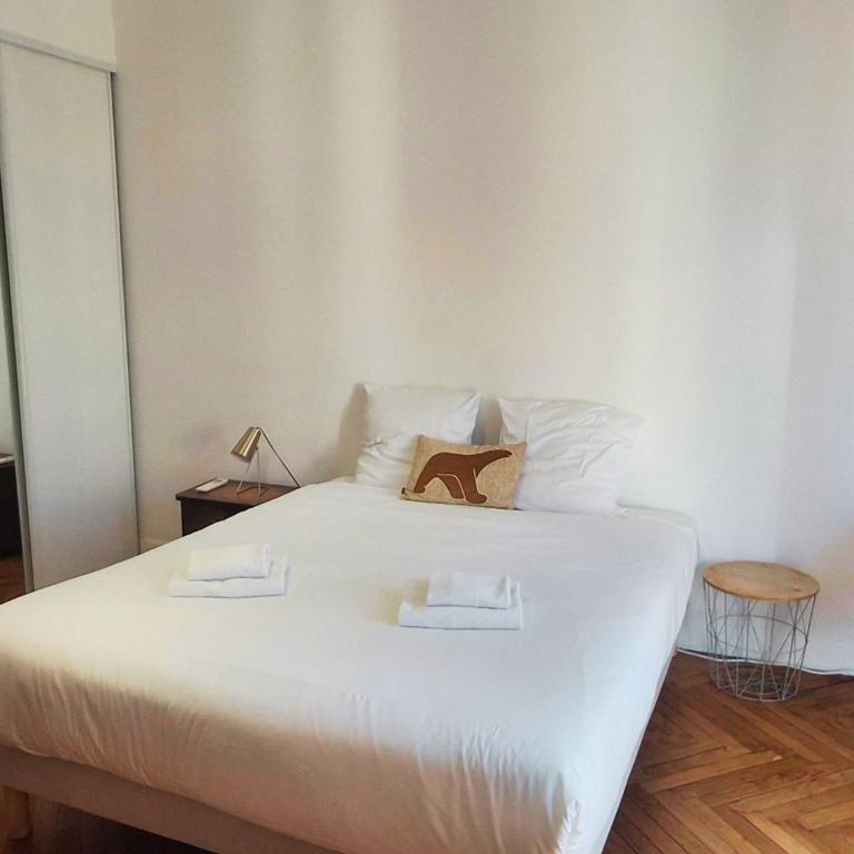 LE BOURGEOIS avec balcon, somptueux et lumineux, idéalement situé - Appartement 2 Chambres avec Balcon - 18