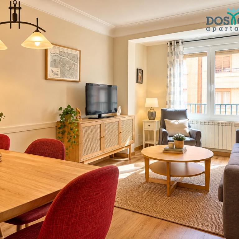 Apartamento Dos Torres Faramir Amplio y Céntrico - Three-Bedroom Apartment - 1