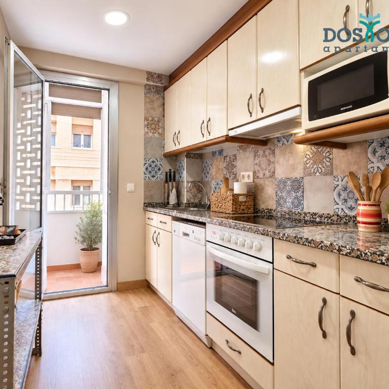 Apartamento Dos Torres Faramir Amplio y Céntrico - Three-Bedroom Apartment - 2