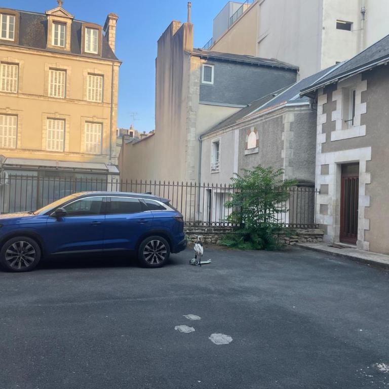 Duplex Poitiers Hôtel de ville avec Parking privé - Appartement 1 Chambre - 12