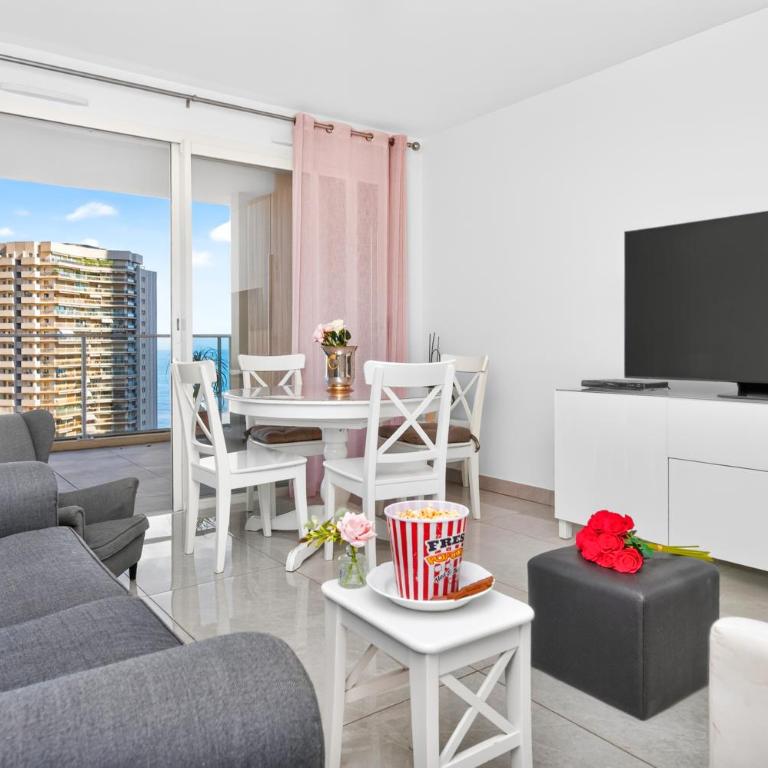 VICTORIA PALACE - Agréable deux pièces - Frontière Monaco - Vue Mer - Appartement 1 Chambre - 32