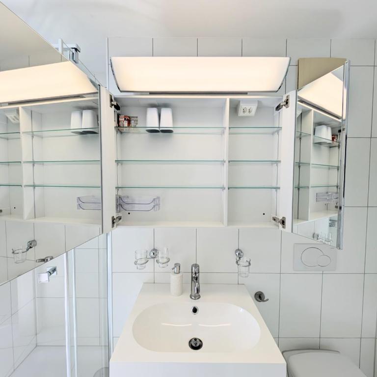 Centralstrasse Apartment, Heart of Interlaken - Two-Bedroom Apartment with Balcony - 16