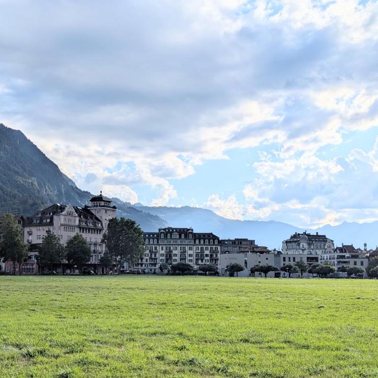 Centralstrasse Apartment, Heart of Interlaken - Two-Bedroom Apartment with Balcony - 41