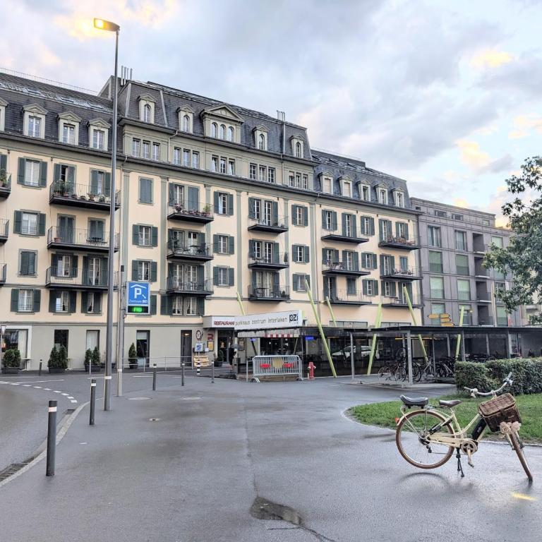 Centralstrasse Apartment, Heart of Interlaken - Two-Bedroom Apartment with Balcony - 38