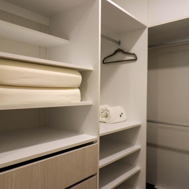 Modern 2BR with Balcony in Prime Miraflores - Apartamento - 21
