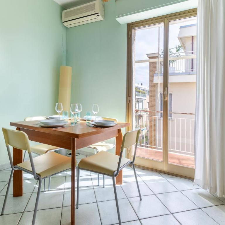 Hostdomus - Submarine Apartament - Two-Bedroom Apartment - 5