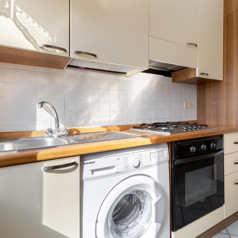 Hostdomus - Submarine Apartament - Two-Bedroom Apartment - 13