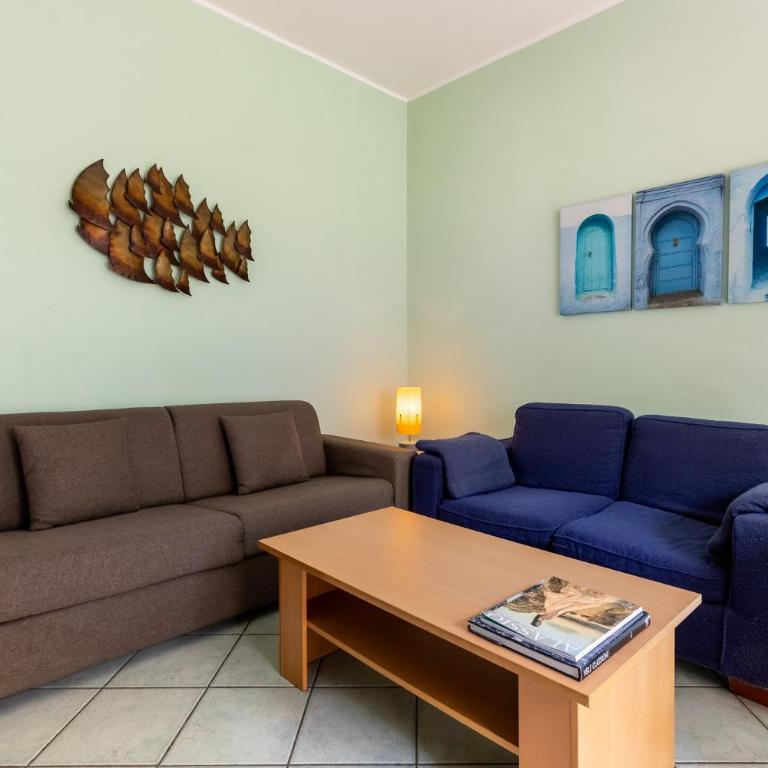 Hostdomus - Submarine Apartament - Two-Bedroom Apartment - 7