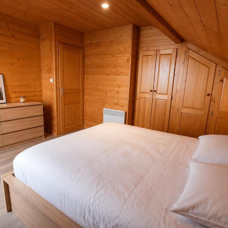 Apt or chalet near the slopes Les Orres - Chalet - 10