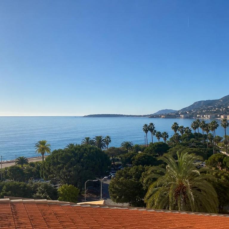 Vue Mer Au Coeur De Menton - Appartement 1 Chambre - 1