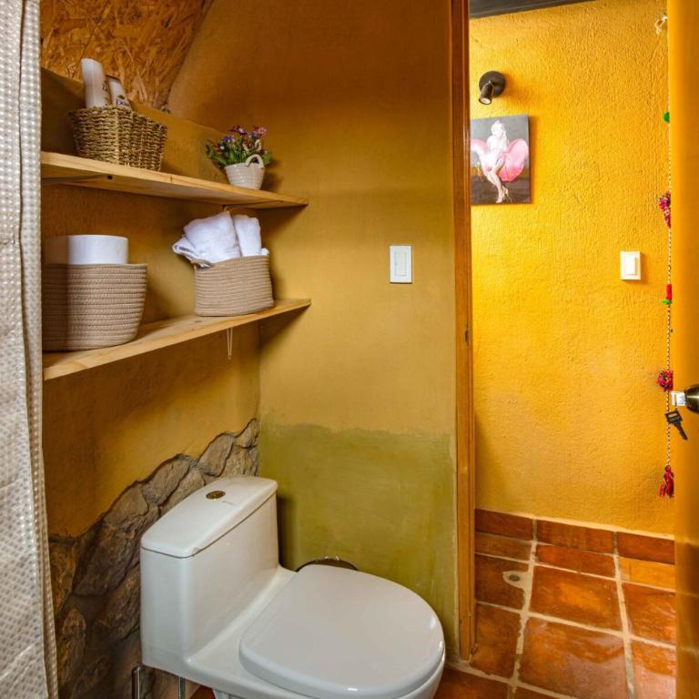 Cabin overlooking the Huaypo Lagoon in the Sacred Valley - Villa - 7