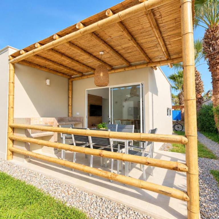Casa Paraquitas 2 "Casa Frente al Mar de Paracas" - Two-Bedroom House - 1