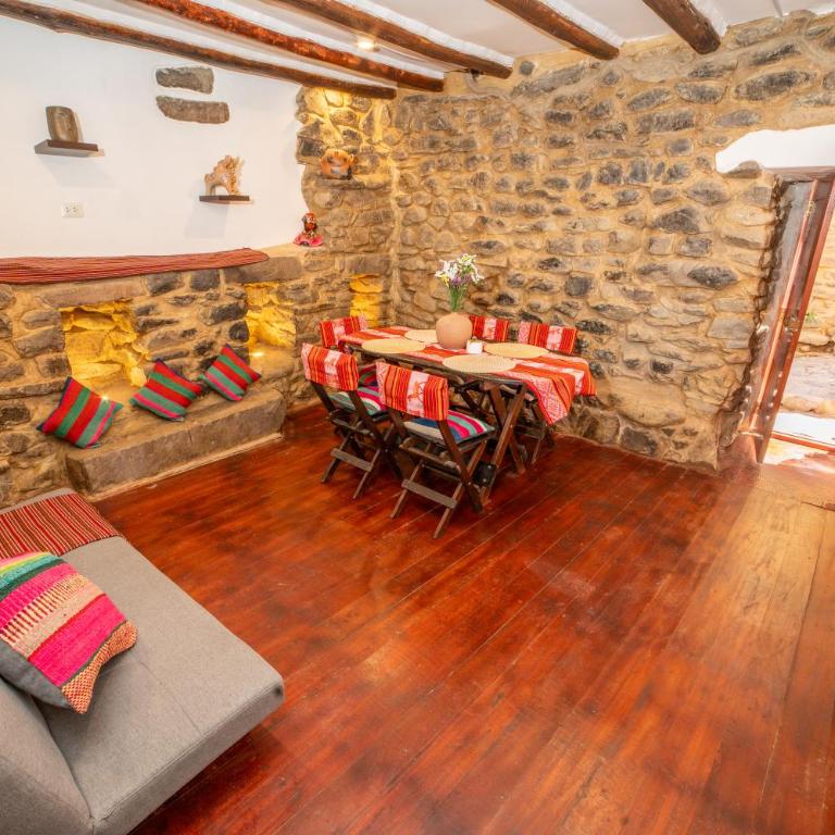 Inka Stone House Ollantay - One-Bedroom Loft Apartment with One Queen Bed - 11
