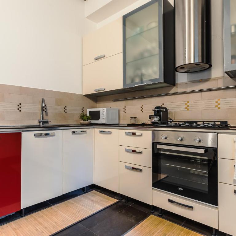 Gabriels Colosseum Luxury Apartment - Appartamento Standard con 2 Camere da Letto - 65