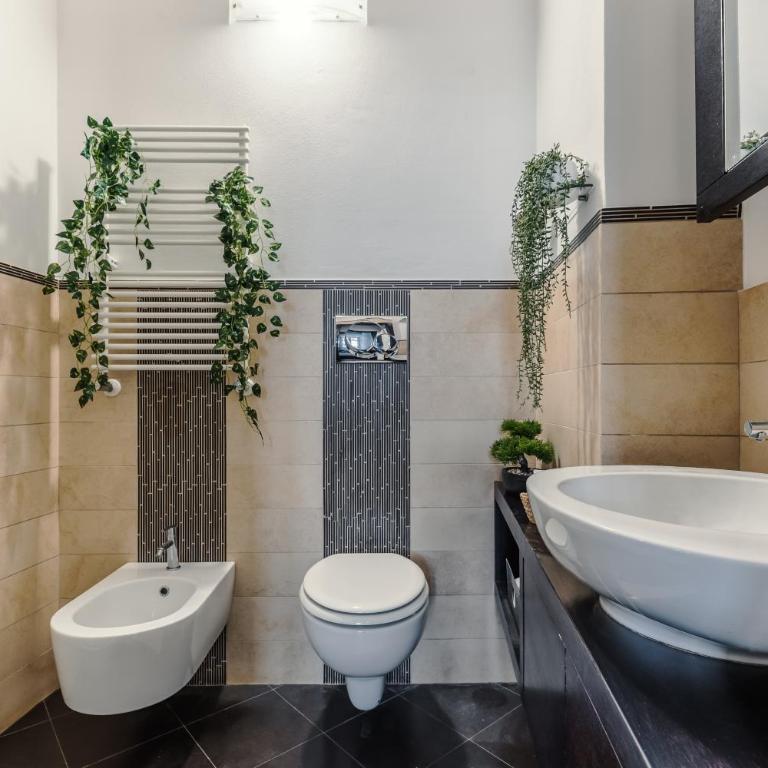 Gabriels Colosseum Luxury Apartment - Appartamento Standard con 2 Camere da Letto - 81