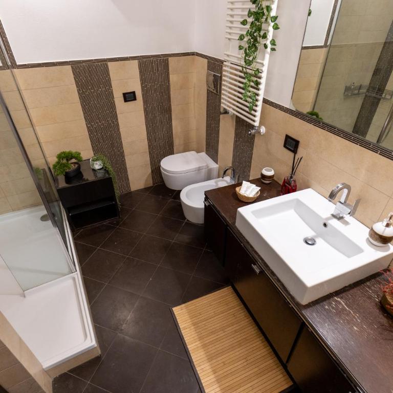 Gabriels Colosseum Luxury Apartment - Appartamento Standard con 2 Camere da Letto - 90