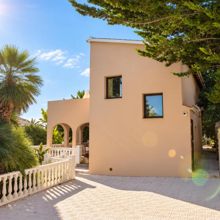 La AMISTAD Apartamento en Chalet con piscina compartida - Two-Bedroom Apartment - 39