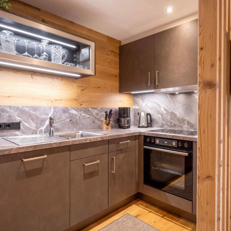 Pension Hinterholzer Apartments und Zimmer - Apartment mit 1 Schlafzimmer und Balkon - 8