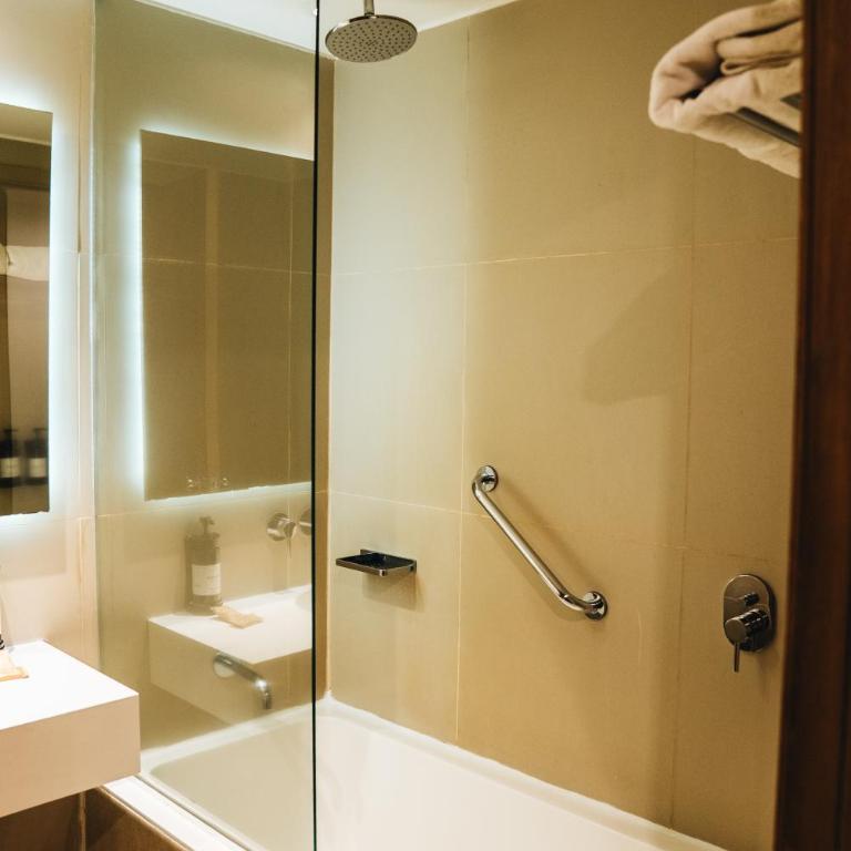 Dazzler by Wyndham Asuncion - Habitación Doble Superior para no fumadores - 2 camas - 1