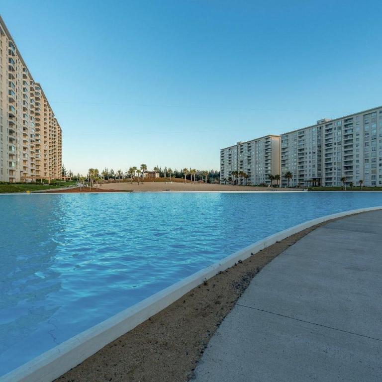Laguna navegable y piscinas · 2D con terraza - Apartamento de 2 dormitorios - 1