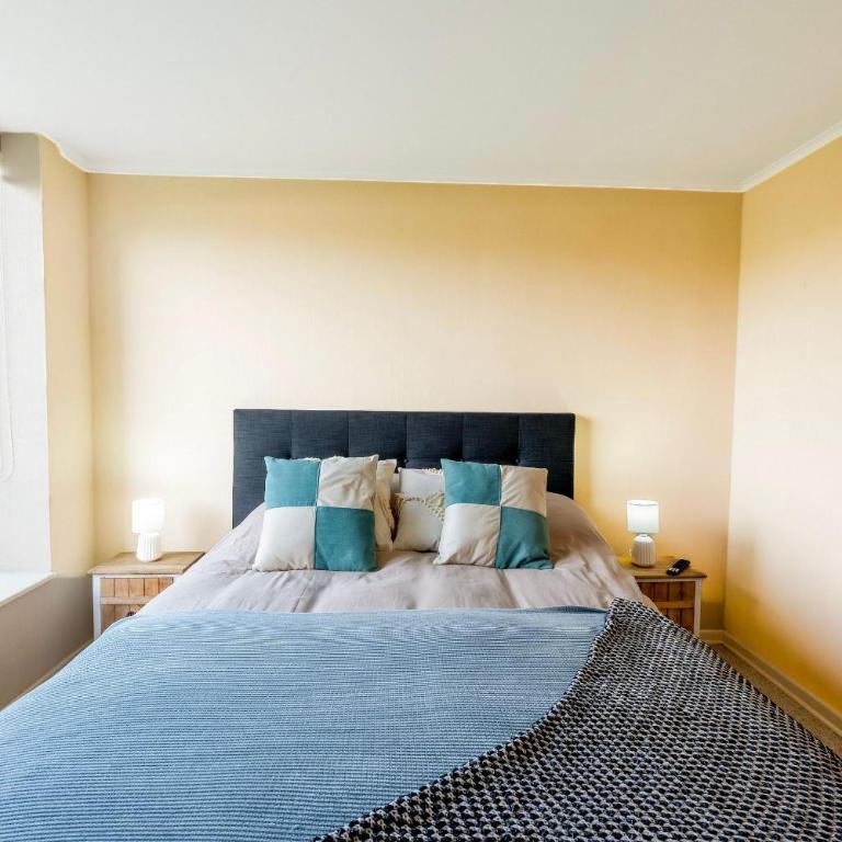 Laguna navegable y piscinas · 2D con terraza - Apartamento de 2 dormitorios - 10