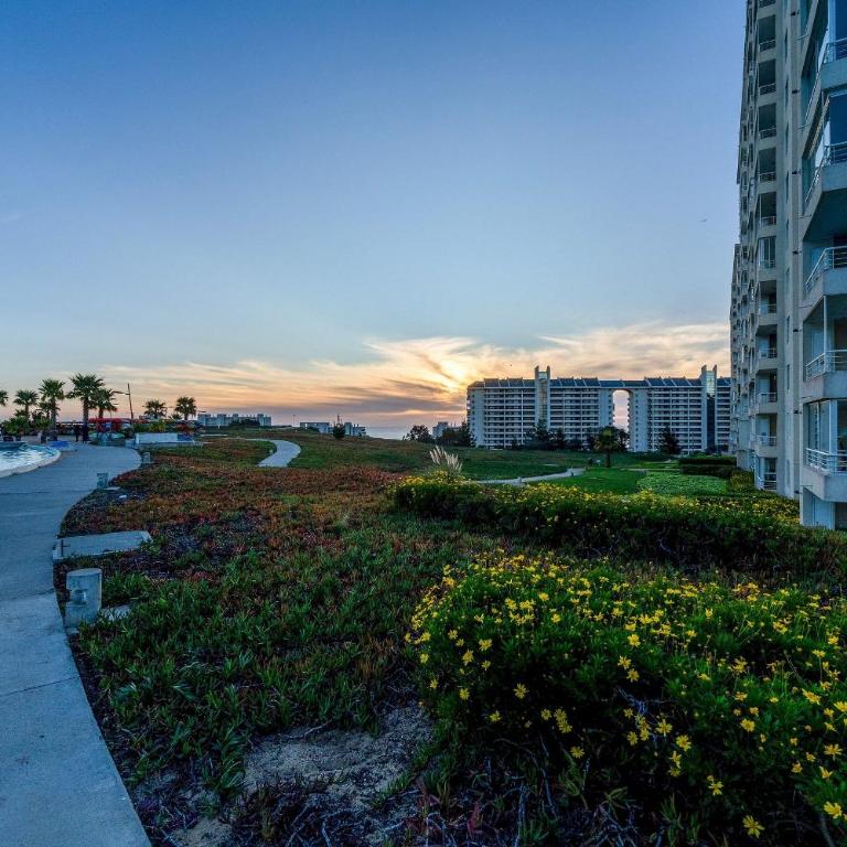 Laguna navegable y piscinas · 2D con terraza - Apartamento de 2 dormitorios - 23