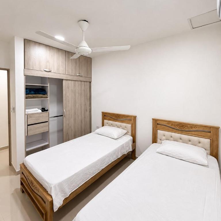 lujoso apartamento central con tres Aires acondicionados y parqueo - Apartamento con balcón - 6