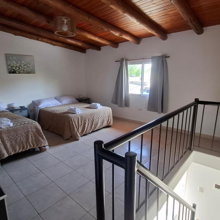 Casa Funes Duplex con Patio y Cochera a 5min del Estadio Kempes y 10min Aeropuerto - One-Bedroom Apartment with Terrace - 16