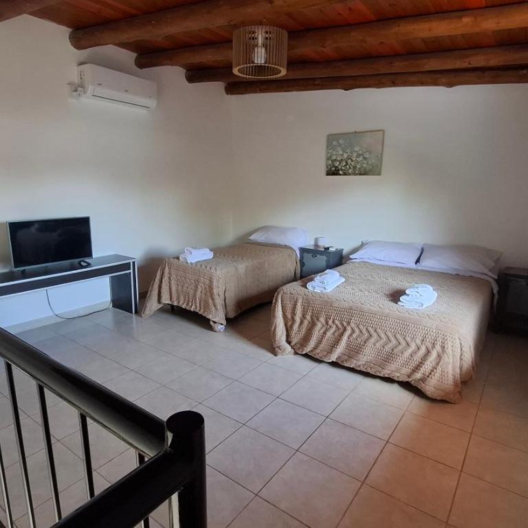 Casa Funes Duplex con Patio y Cochera a 5min del Estadio Kempes y 10min Aeropuerto - One-Bedroom Apartment with Terrace - 17
