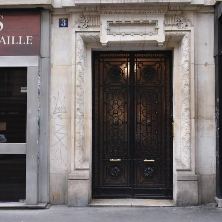 Charmant NID Contemporain au Coeur de Paris Sorbonne Notre Dame Clim Ascenseur - Appartement 1 Chambre - 12