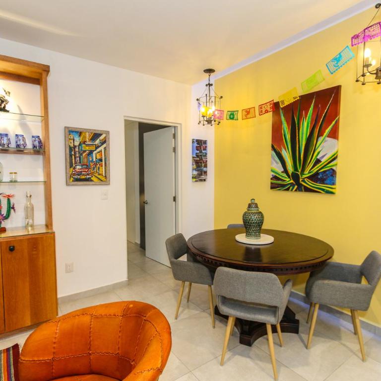 Charming casita in San Antonio - Vacation Home - 13