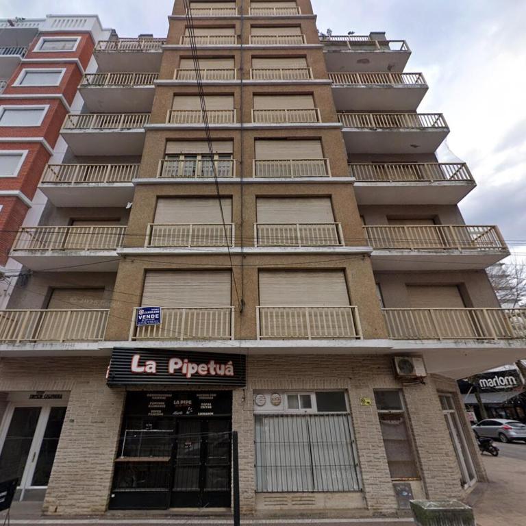 Departamento sobre peatonal a una cuadra del mar - Two-Bedroom Apartment - 3