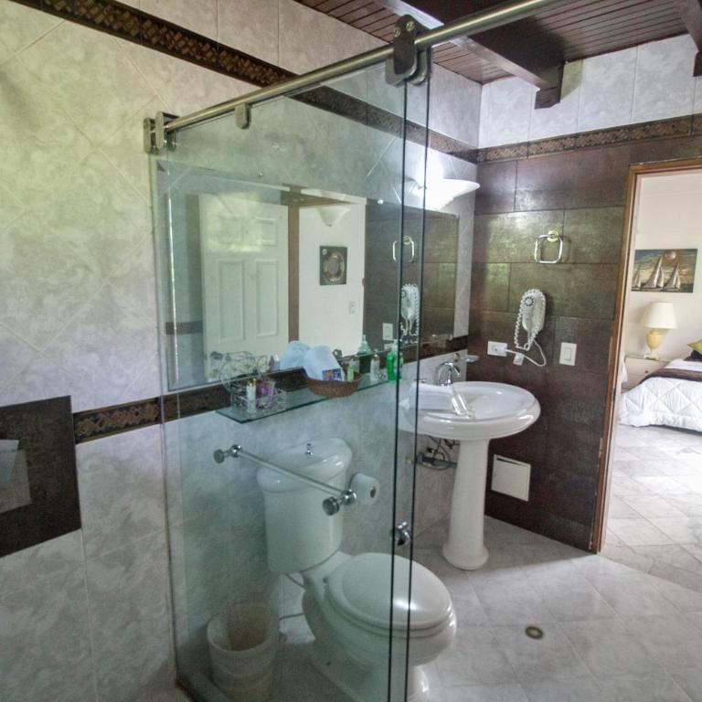 Villa boutique con piscina y vehículo - Casa de 4 dormitorios - 18