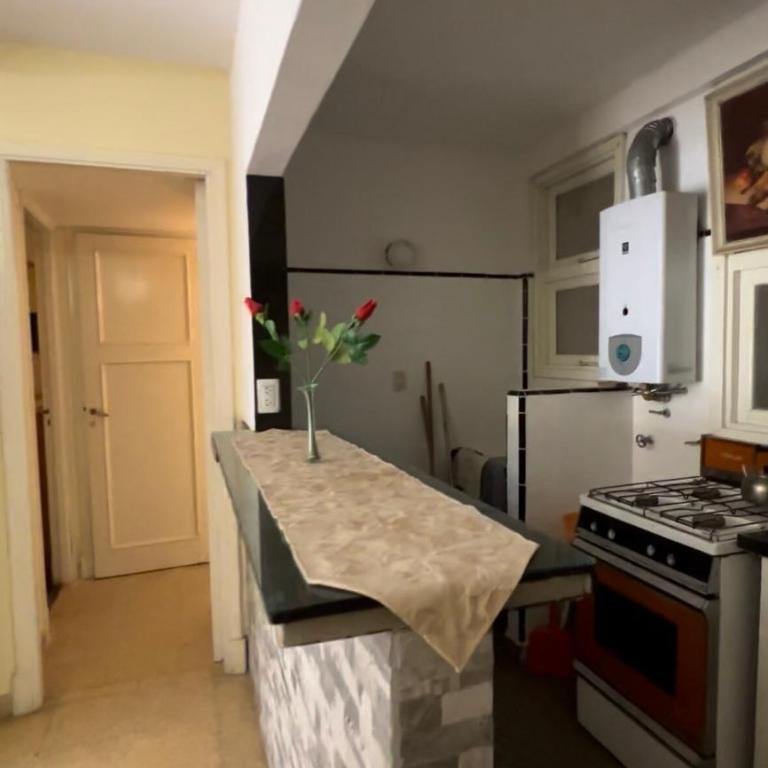 Departamento sobre peatonal a una cuadra del mar - Two-Bedroom Apartment - 10