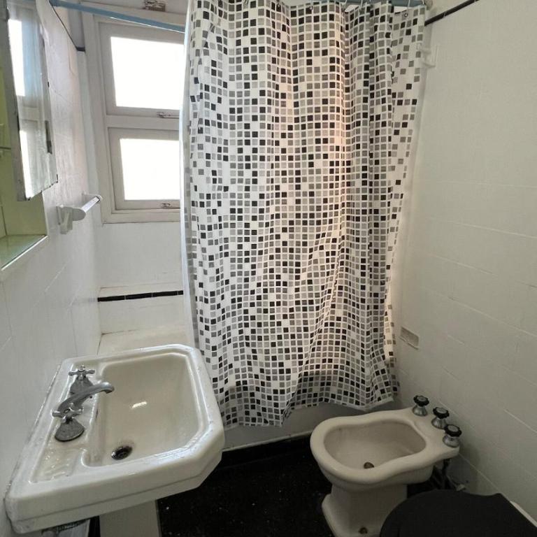 Departamento sobre peatonal a una cuadra del mar - Two-Bedroom Apartment - 13