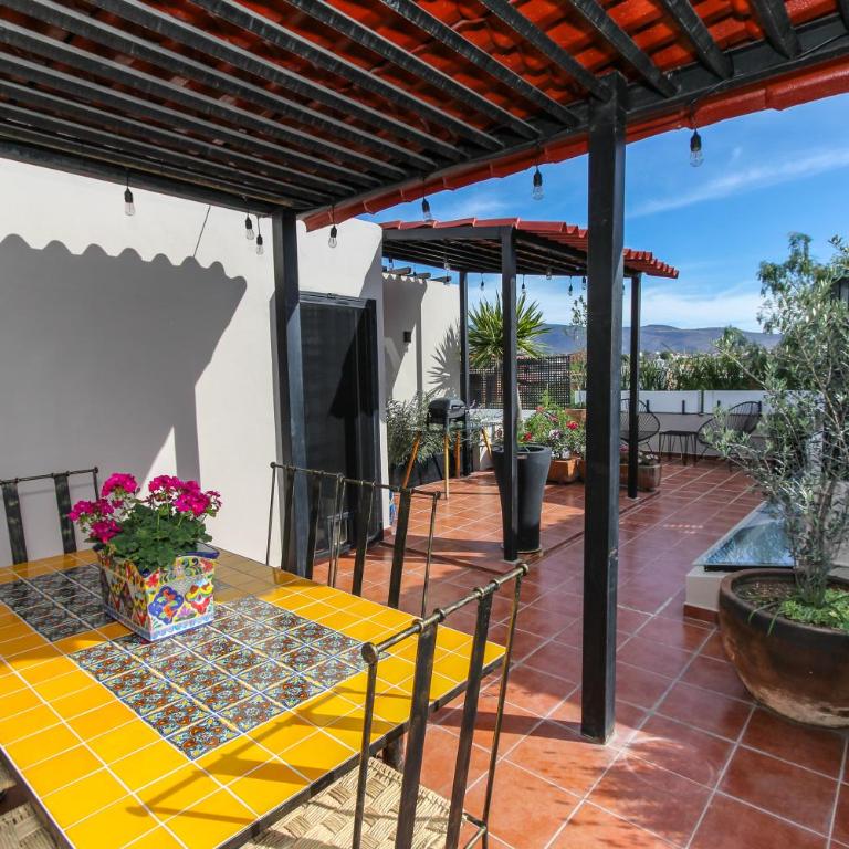 Charming casita in San Antonio - Vacation Home - 16