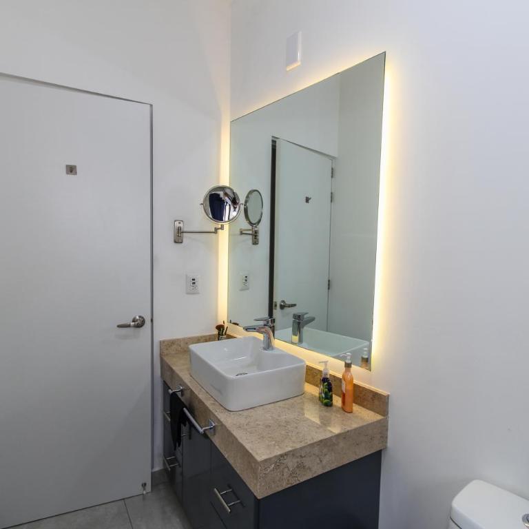 Charming casita in San Antonio - Vacation Home - 24