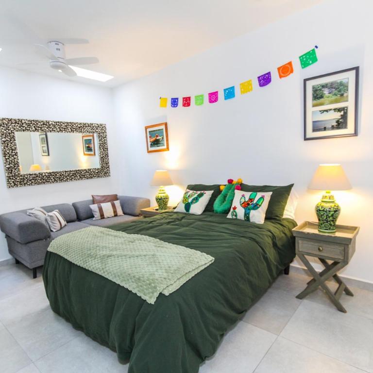 Charming casita in San Antonio - Vacation Home - 33
