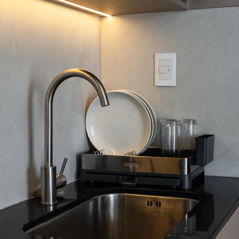 Luxury at Uptown Drei Prime Location - One-Bedroom Apartment - 25