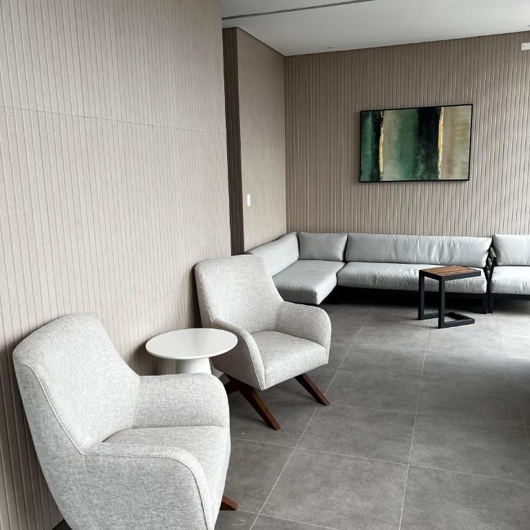 Luxury at Uptown Drei Prime Location - One-Bedroom Apartment - 26