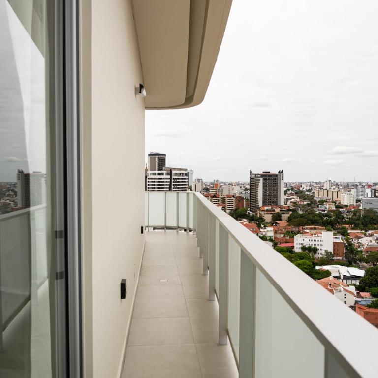 Luxury at Uptown Drei Prime Location - One-Bedroom Apartment - 32